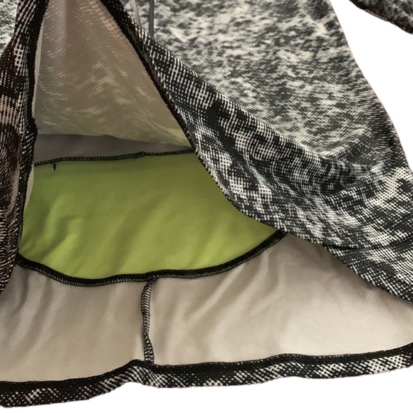 Under Armour 1/2 zip lightweight fitted all season gear running pullover - Picture 8 of 15